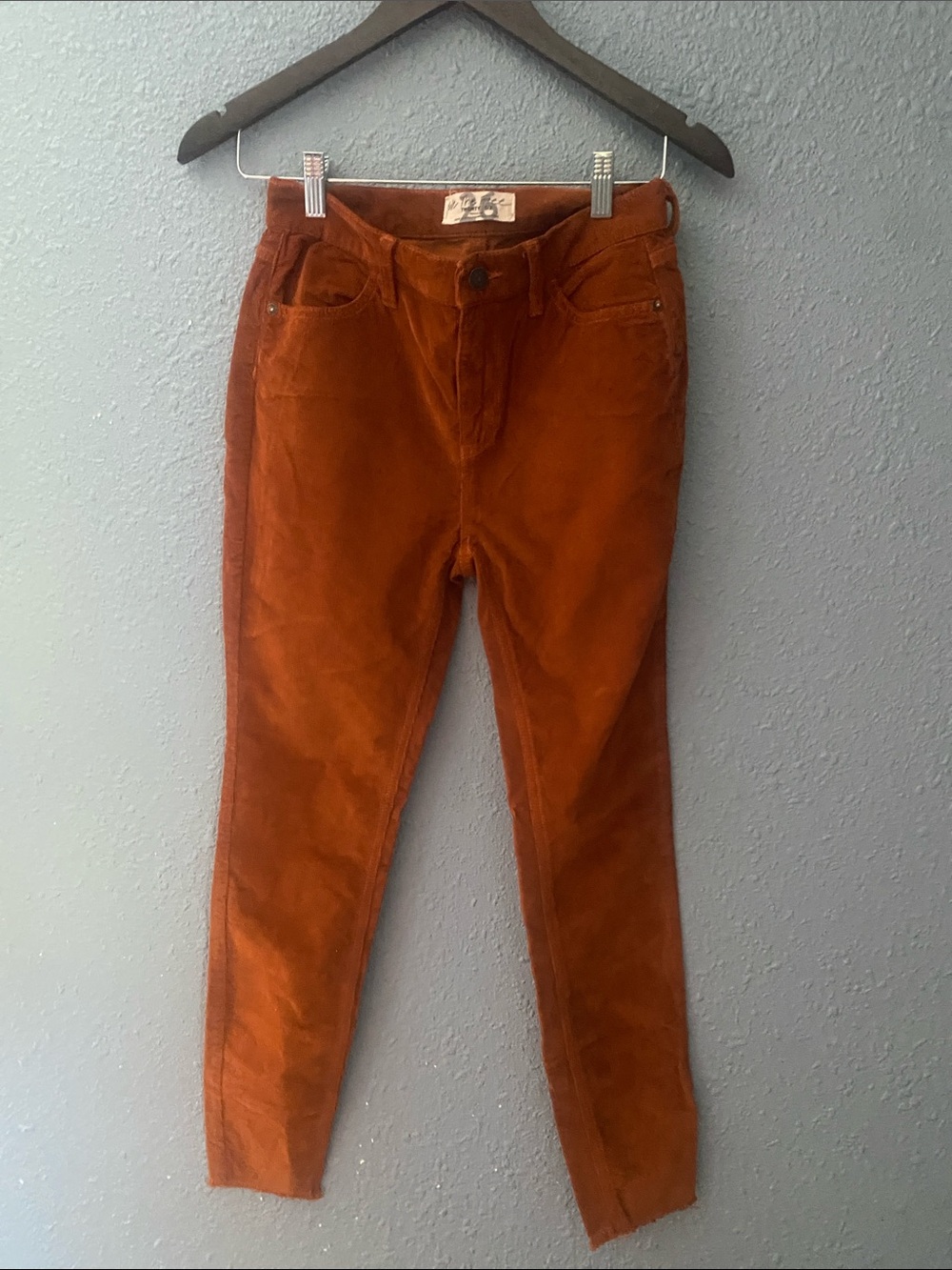 We tge free 26 cord pants excellent condition